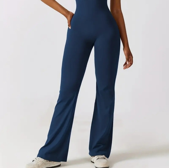 Rubylishious High-Waisted Sleeveless Yoga Bodysuit for Workout and Casual Wear - Picture 3 of 6